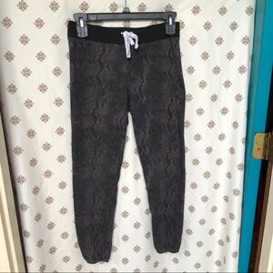 Express Black Gray Snakeskin Joggers Sweats Wm S